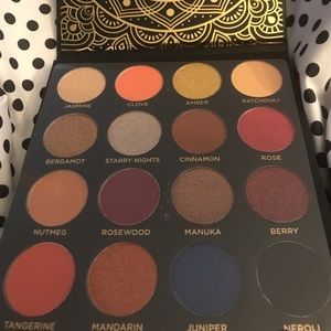 Ace Beaute Quintessential Eyeshadow Palette
